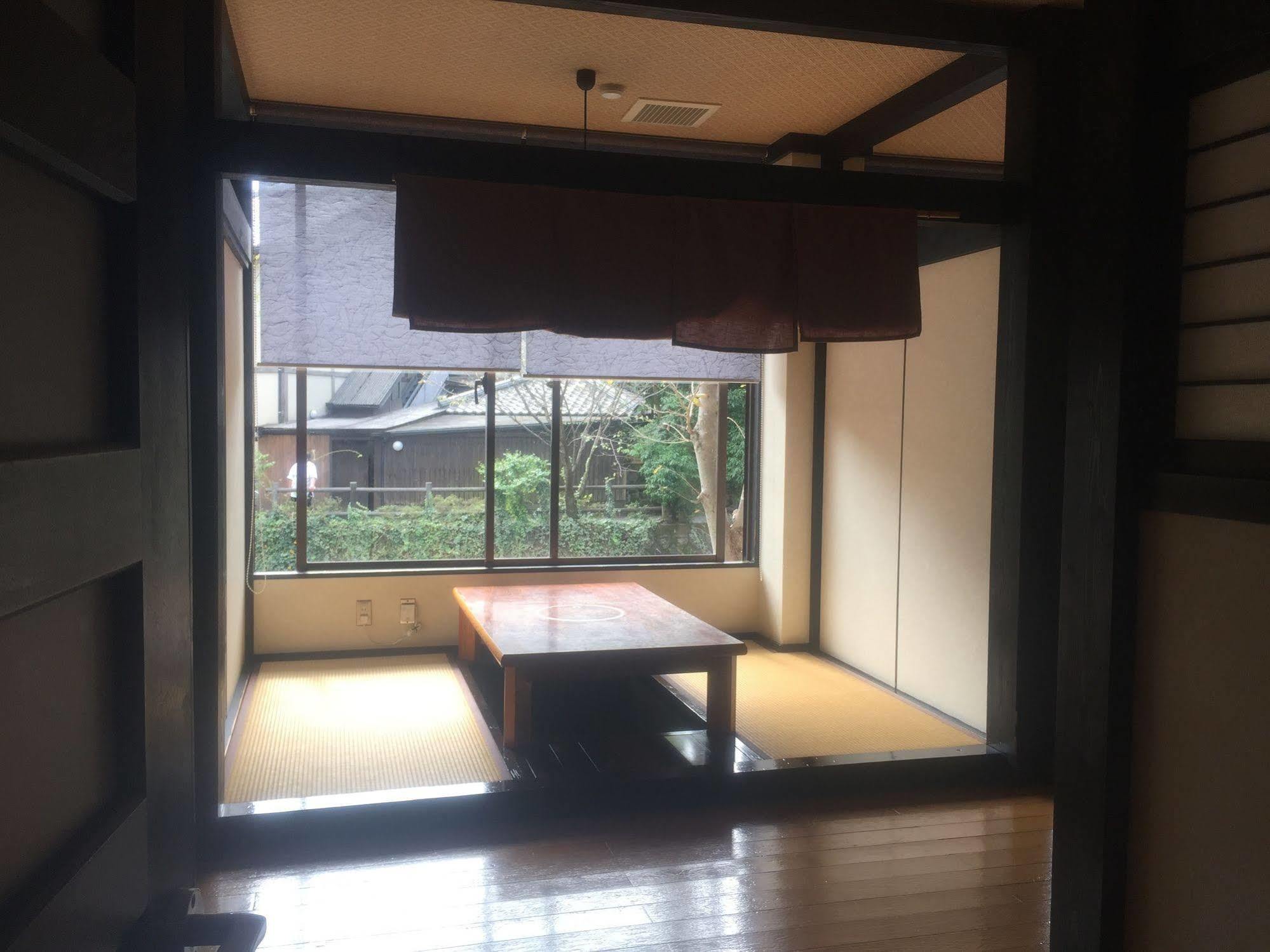 Enokiya Ryokan Yufu Εξωτερικό φωτογραφία
